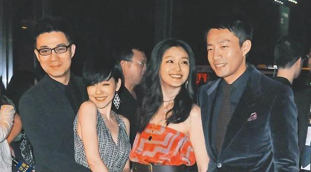 小S|矛盾升级！小S曝大S和具俊晔私密事，惹汪小菲发文怒怼