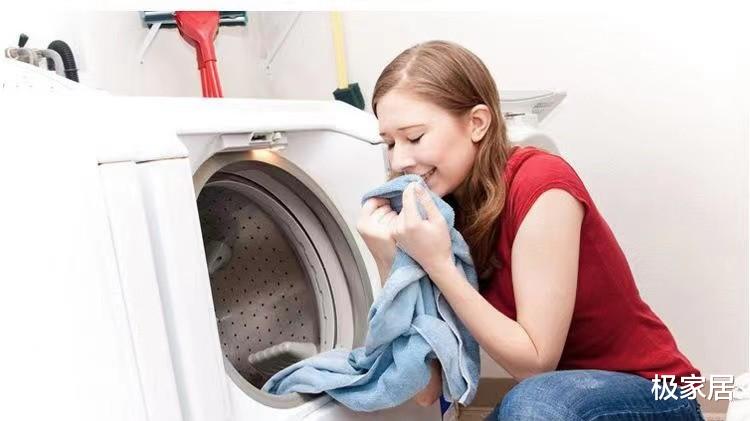 三星|洗衣机有个“隐藏开关”，打开后，脏水自己流出来，很多人不知道