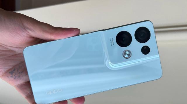 OPPO|要不要买OPPOReno8Pro+手机?看完用户评价就知道了