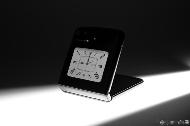 摩托罗拉|三款旗舰手机同场发布,moto新品发布会定档8月11日