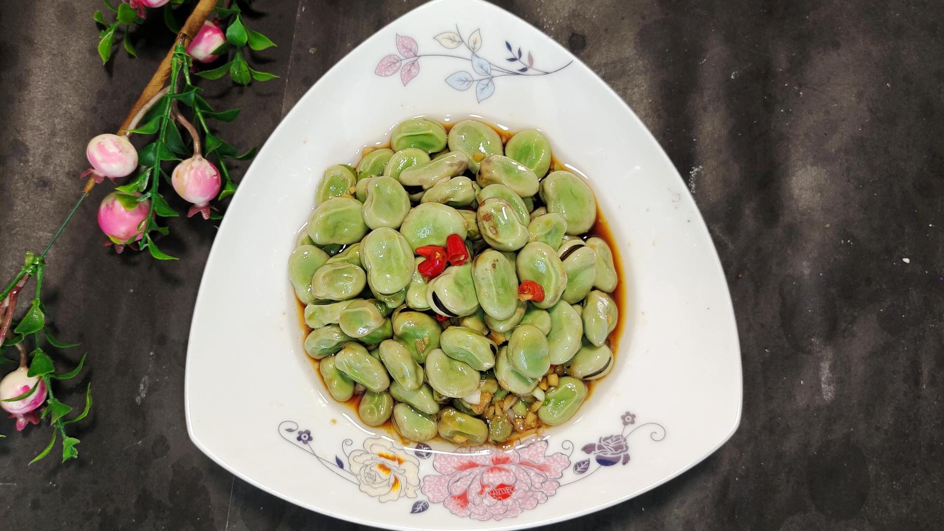 羊杂|嫩蚕豆怎么做好吃？不炒，不焖，焯水后随手拌一拌，美味胜过吃肉