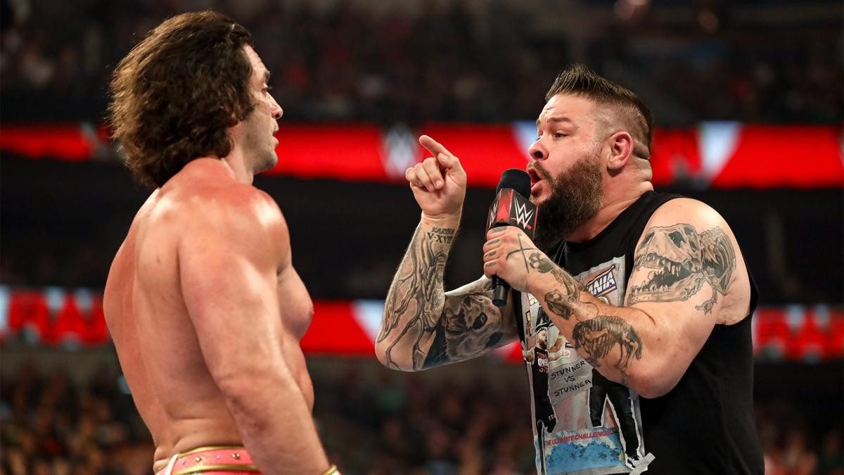 wwe|伊莱亚斯“弟中弟”回归WWE，“肌肉小爹”重夺NXT冠军！
