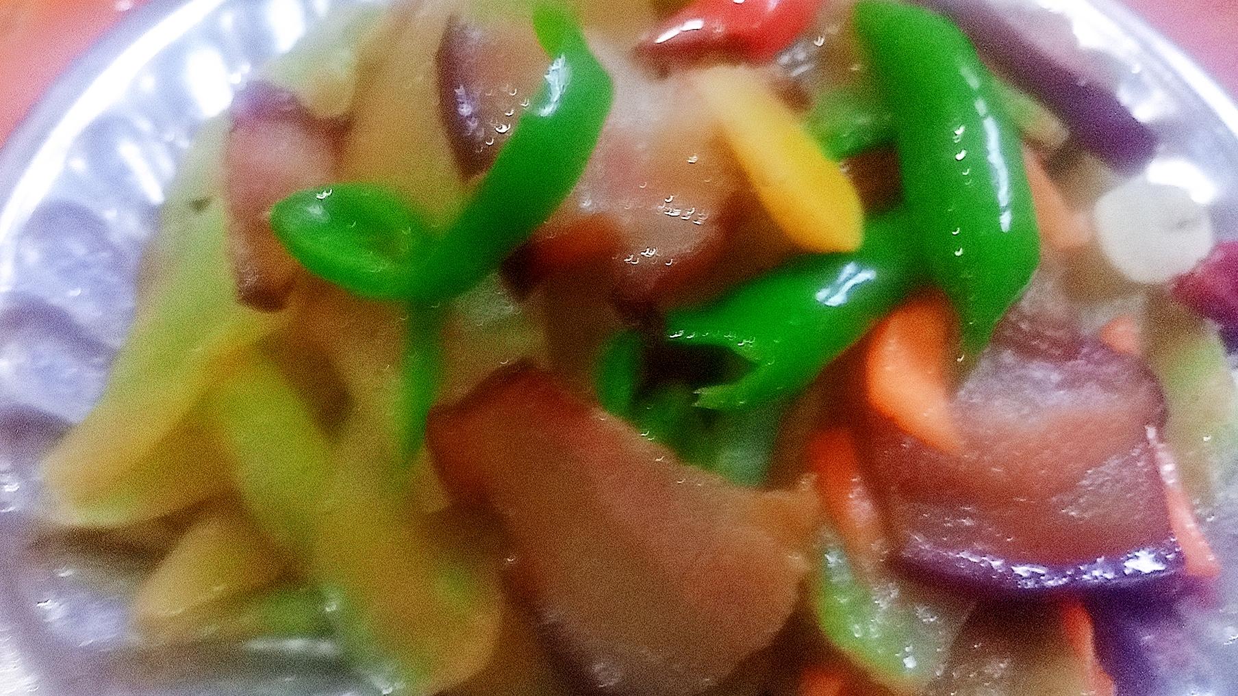 腊肉|大厨炒的莴笋炒腊肉，味道为什么这么好，吃了还想吃