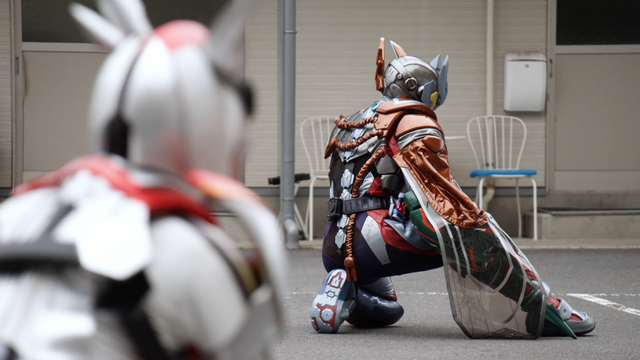 acgn漫评|假面骑士Revice:帝蒙斯驱动器恐将成“万人骑”,副作用依然明显