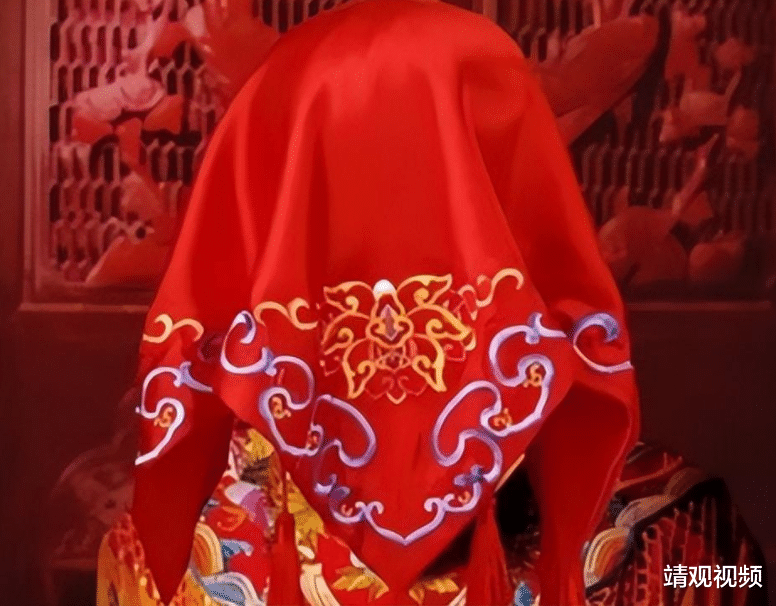 苦等丈夫64年, 她穿红嫁衣下葬;死后15年, 孙子揭开爷爷失踪谜底