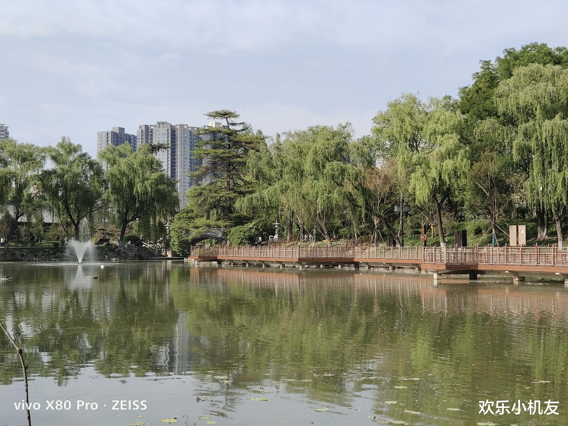 小米科技|vivo X80 Pro上手测评:全面发力的专业影像旗舰