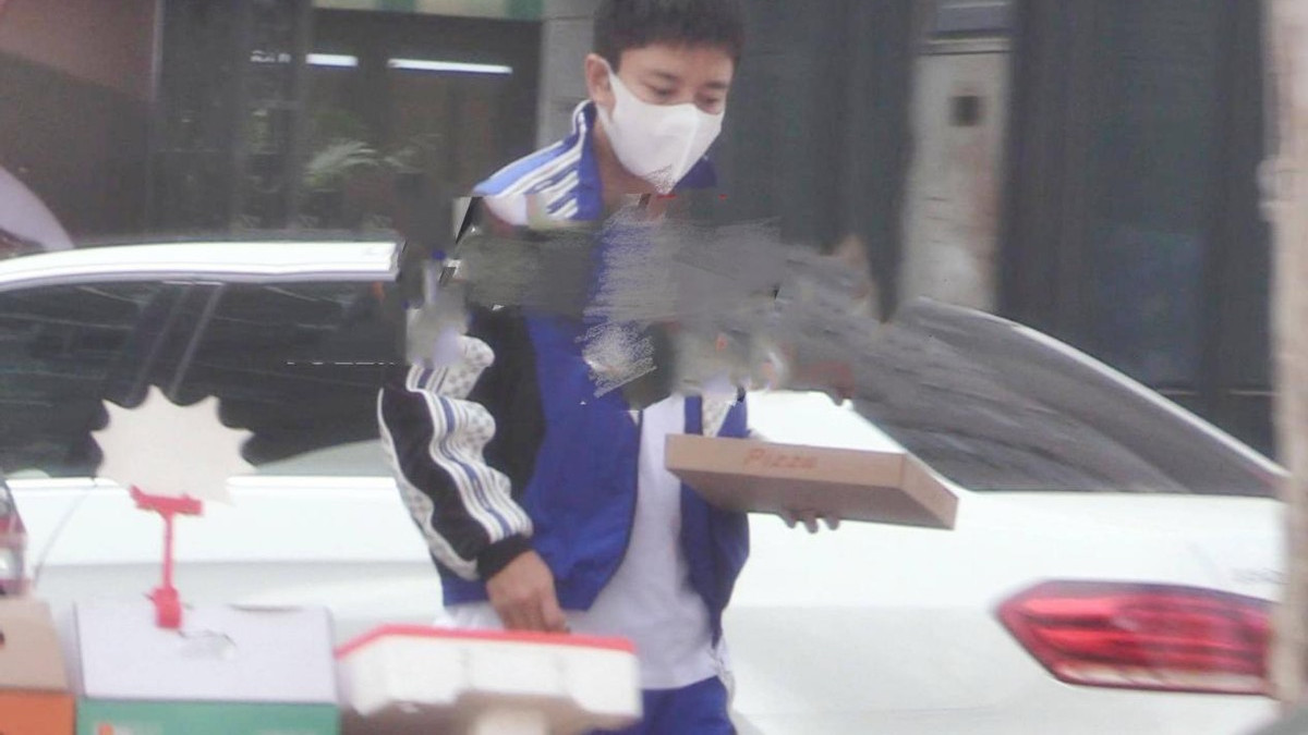 贾乃亮|贾乃亮和李小璐低调复合？打包披萨前往女方豪宅，曾被传同游三亚