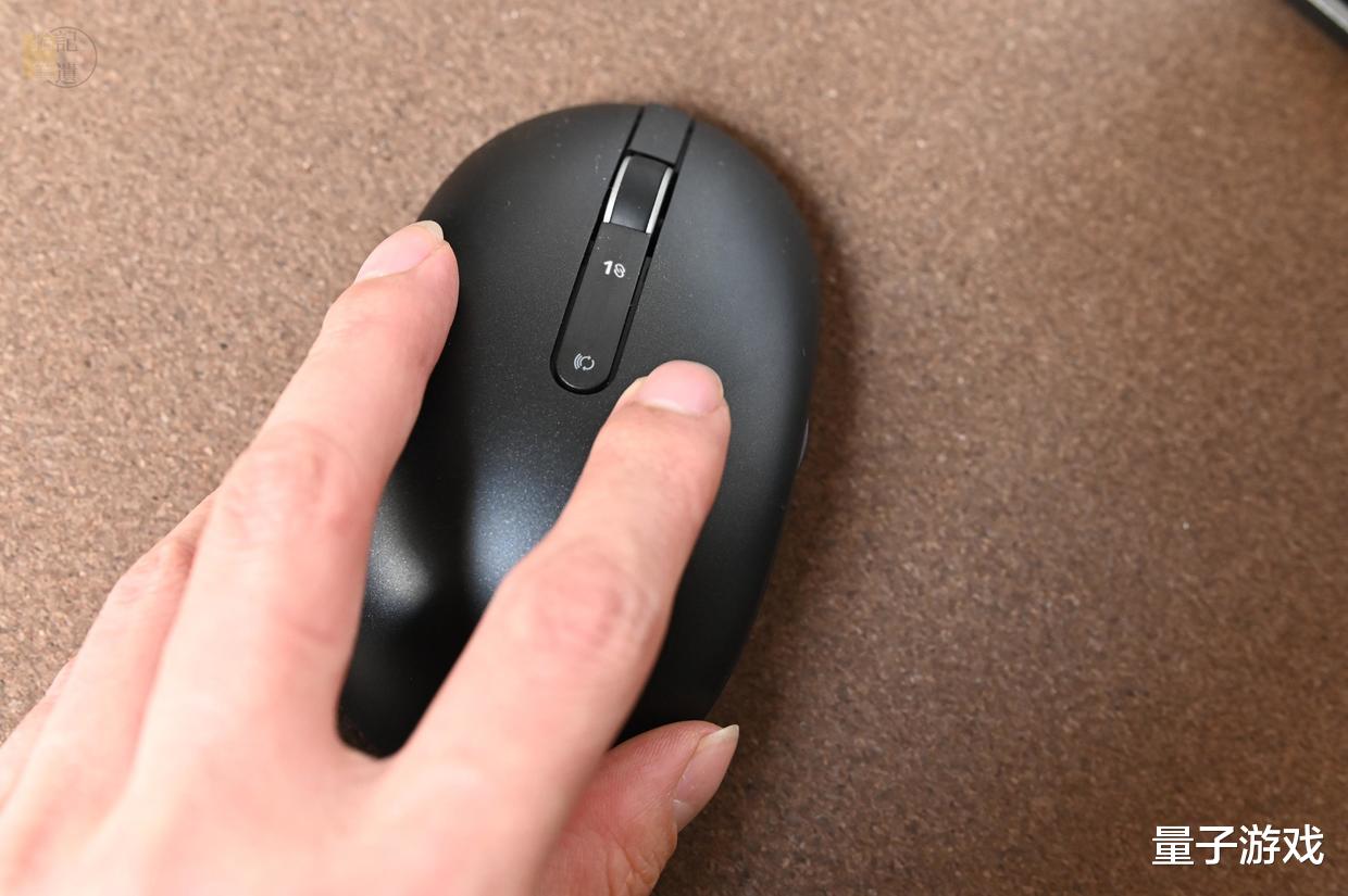 键盘|清爽简约的键鼠套装，让日常办公更高效