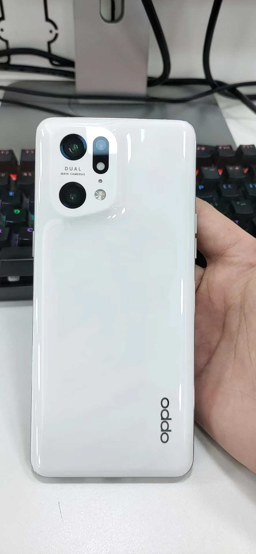 find x|最香的天玑9000机型来了：Find X5 Pro 天玑版3609元拿下