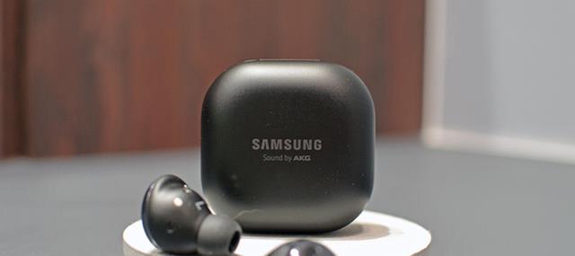 无线耳机|推荐5款高端无线耳机:对于想逃离喧嚣的人来说,它们是天赐之物