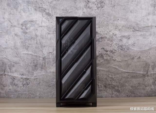 安钛克|12代平台如何布置“新房”?安钛克DP503雷电体验