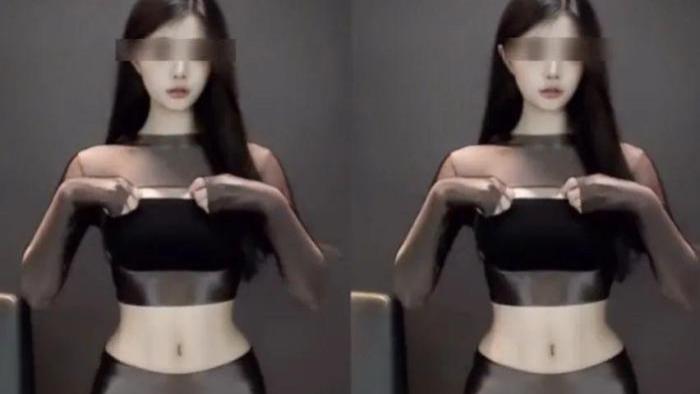 女主播|女主播深夜低俗表演，某牙直播被罚2万，网友调侃这广告成本真低