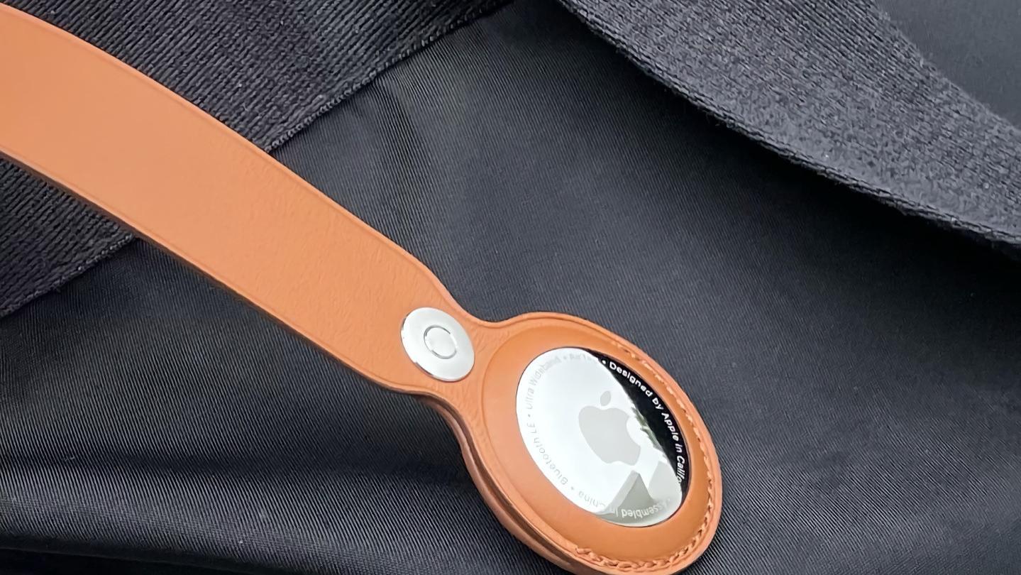 顺丰速运|买的都是土豪！苹果官网上架全新配件：爱马仕加持，2199元起