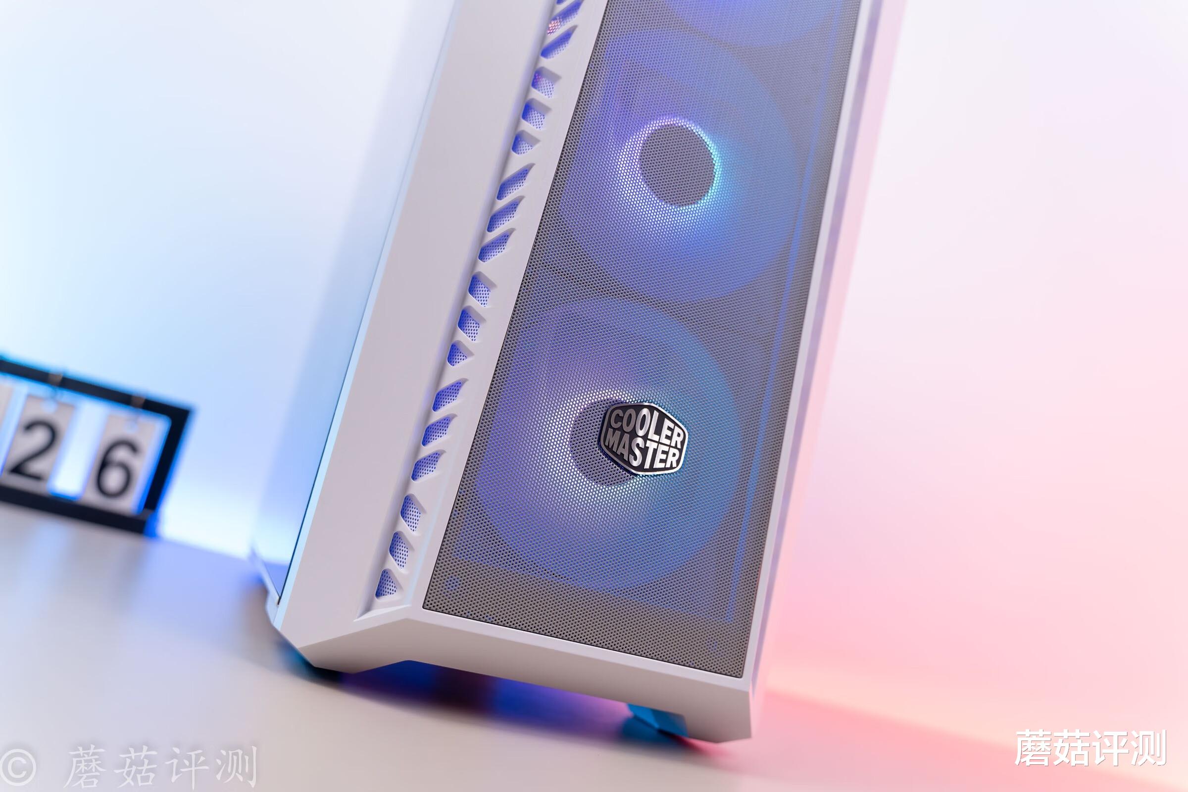 索尼|灰白撞色更精致，Mesh加入更透气、酷冷至尊MB520 Mesh机箱 评测