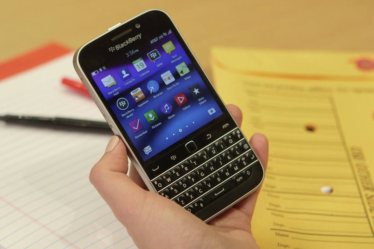 MacBook Pro|1500的手机可以用4年,诺基亚倒闭是因为质量太好吗?