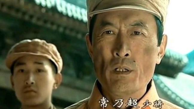 亮剑|《亮剑》常乃超聚集国军四大名将特质，为何“不善于奔跑”