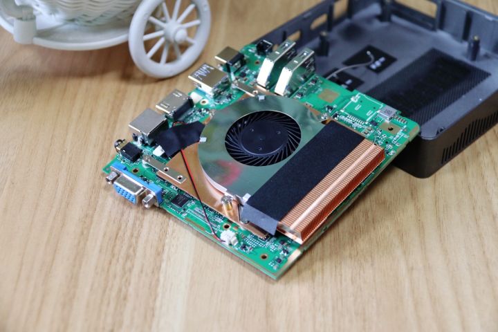 评测|千元级的宁美CR80迷你计算机,到手体验如何?