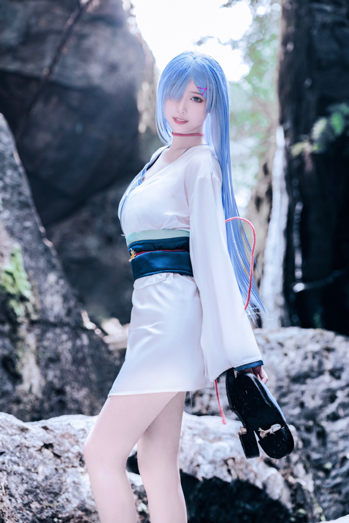 从零开始的异世界生活|《RE:从零开始的异世界生活》雪女·蕾姆cosplay