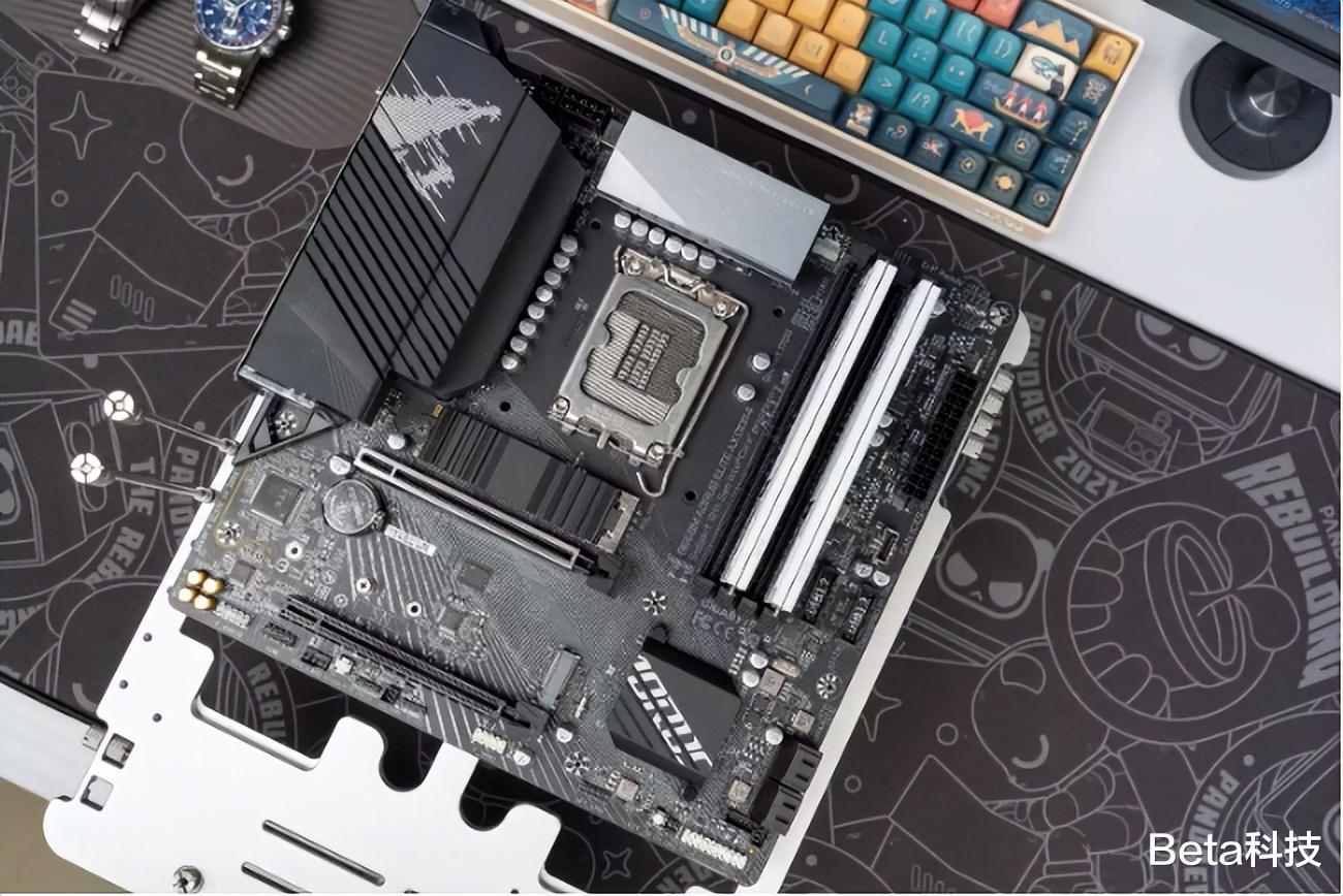 B660M装机评测，特供版12490F性能够劲儿，价格很实惠