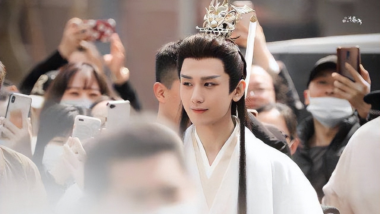 吉祥纹莲花楼|成毅《吉祥纹莲花楼》李莲花试妆照糊图曝光，李莲花真的要来了！