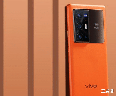 小米科技|手机店卖出一部手机的利润为多少?表妹开手机店一年买一辆汽车