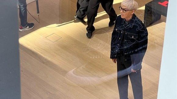 T.O.P|离开Bigbang的崔胜铉要以歌手、演员复出了？正在美国拍摄新作品