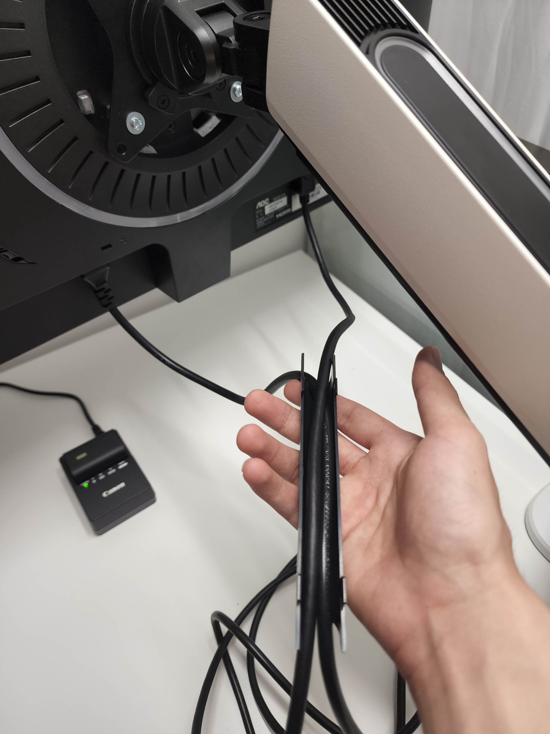 预告|桌面高颜值美物 北弧E700 RGB显示器支架 使用体验