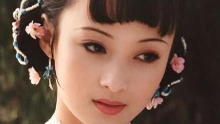 蒋勤勤|蒋勤勤和大儿子合体拍杂志，看清儿子正脸，网友：求求你不要进圈