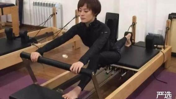 运动 孙俪化妆台物品曝光，“健身护肤”人设崩塌，网友：明星真实消费