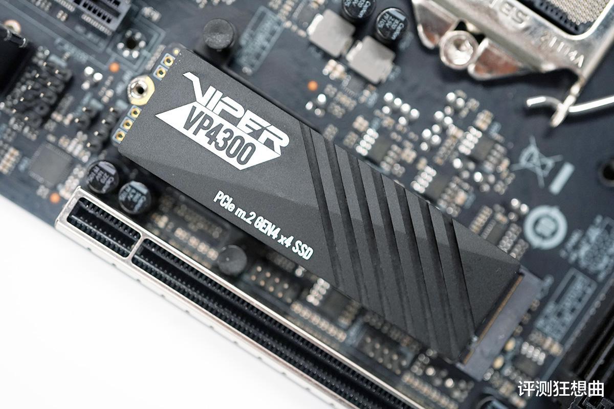 英伟达|完成PS5硬盘扩展计划，博帝蟒龙VP4300-M.2固态硬盘安装测试记录