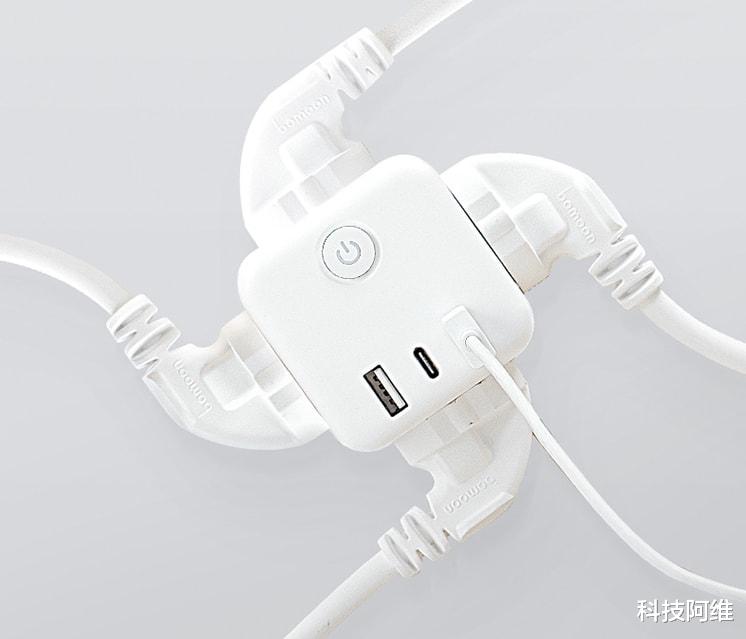 松下|百年名企上线“魔方插座”！不到25元可自动分流，小巧便携又安全