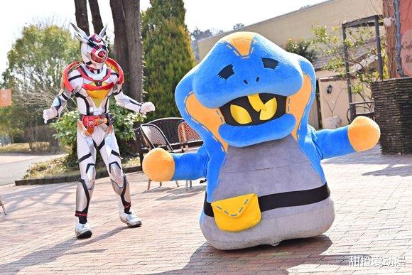 |假面骑士贞德外传：黑色的阿基蕾拉登场，小樱又和夏木花打起来了