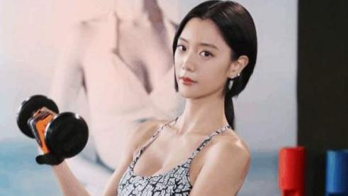 李成敏|因丑闻在韩国混不下去，来到中国却火了，还被网友誉为第一美女