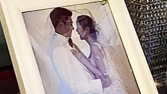 孙艺珍|玄彬孙艺珍再曝新婚纱照，两人亲密依偎牵手放闪，超大婚戒首曝光