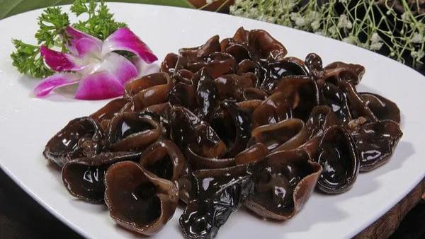 脑卒中|这4种食物是肺部“大救星”！一定要常吃，润肺排毒，清除肺部垃圾！