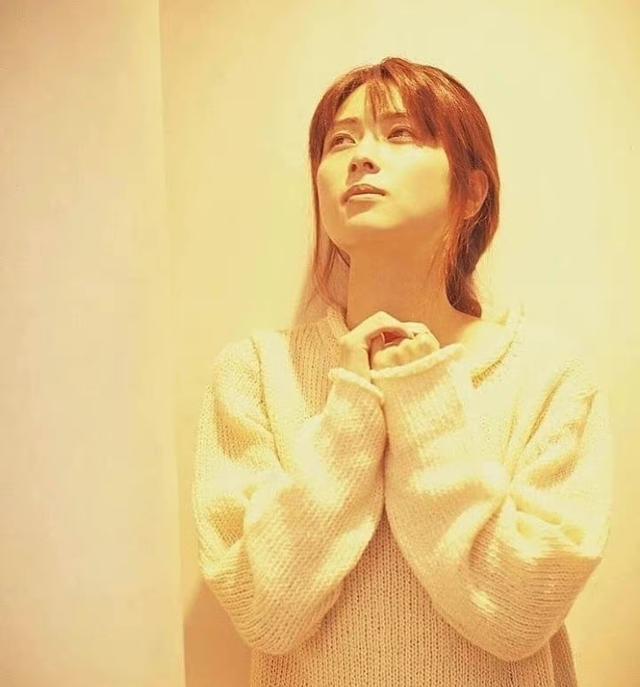 姐姐|坂井泉水逝世15周年纪念,官网开启线上献花活动,怀念泉水姐姐