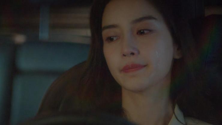 Angelababy|吃得越真演技越稳！baby新剧吃面包，扯下多少演员遮羞布