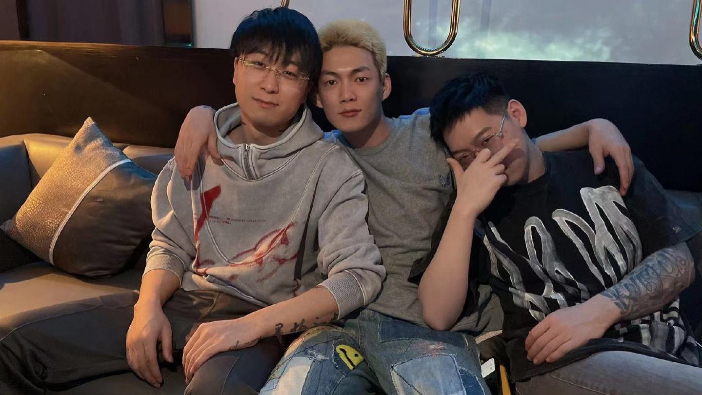 红花会|红花会久违合体！贝贝、弹壳、丁飞、啊之都在！贝贝评论那奇沃夫“活着的传奇”！