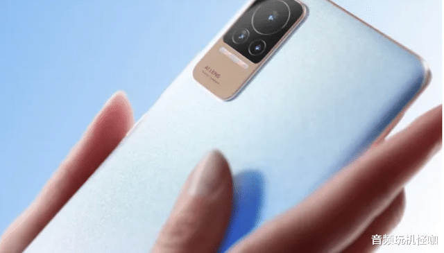 一加科技|开始清仓！3200万双柔光自拍+120Hz曲面屏，现在是否购买时机？