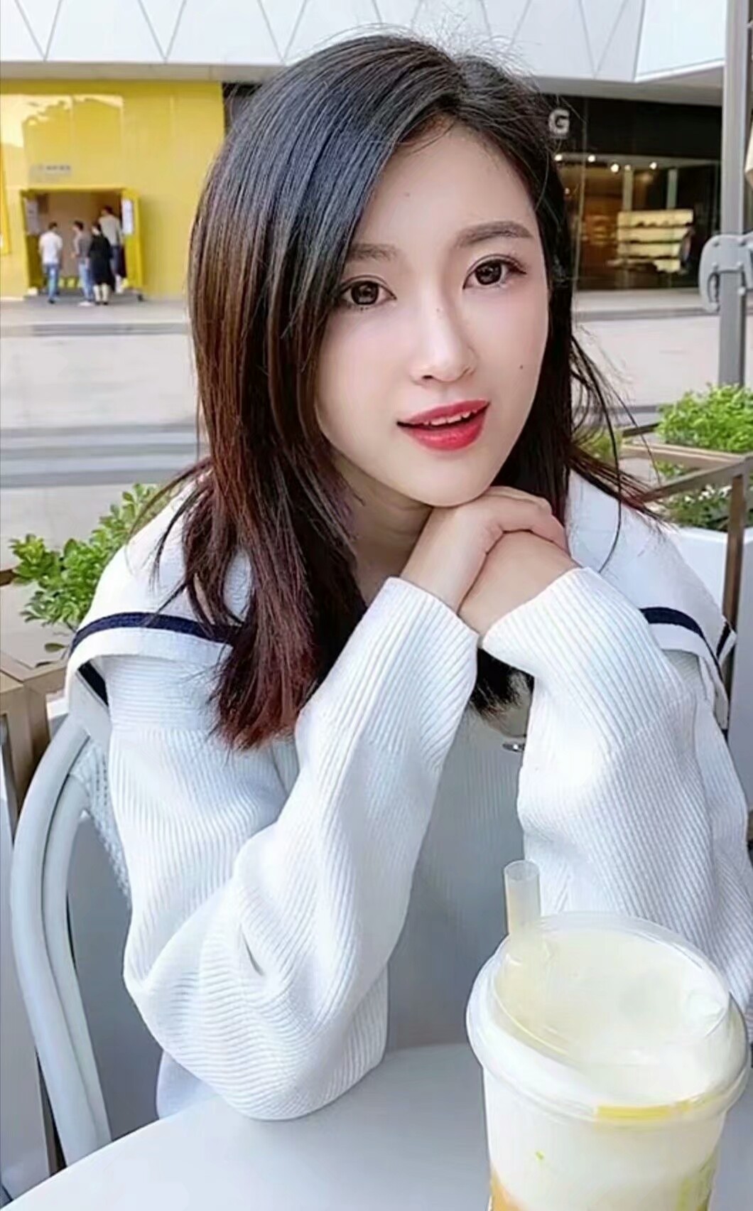 我们的爱情跨越了千山万水