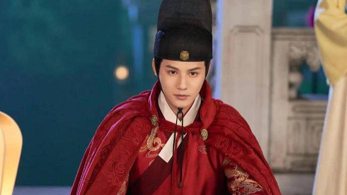 锦衣卫|飞鱼服别乱穿，有人气场全开，有人却像太监，关键还得看仪态