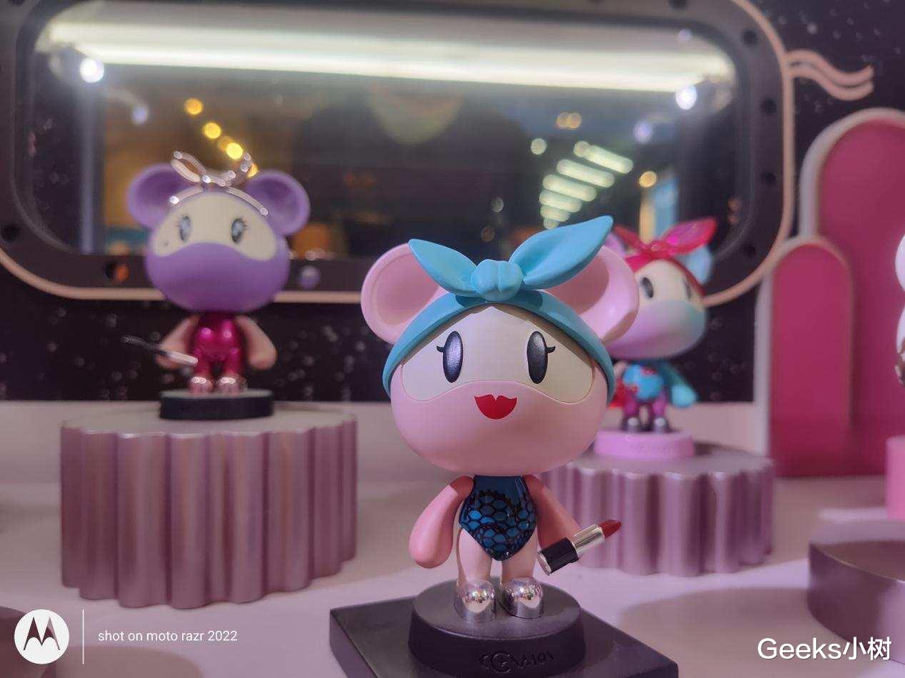 摩托罗拉|moto razr 2022折叠屏手机好用不?体验数周,这几点有必要告诉你