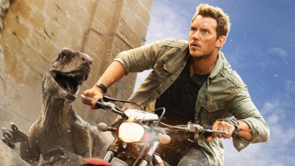 侏罗纪世界统治|《侏罗纪世界3》口碑崩了！恐龙大片只剩情怀，有人看一半打差评