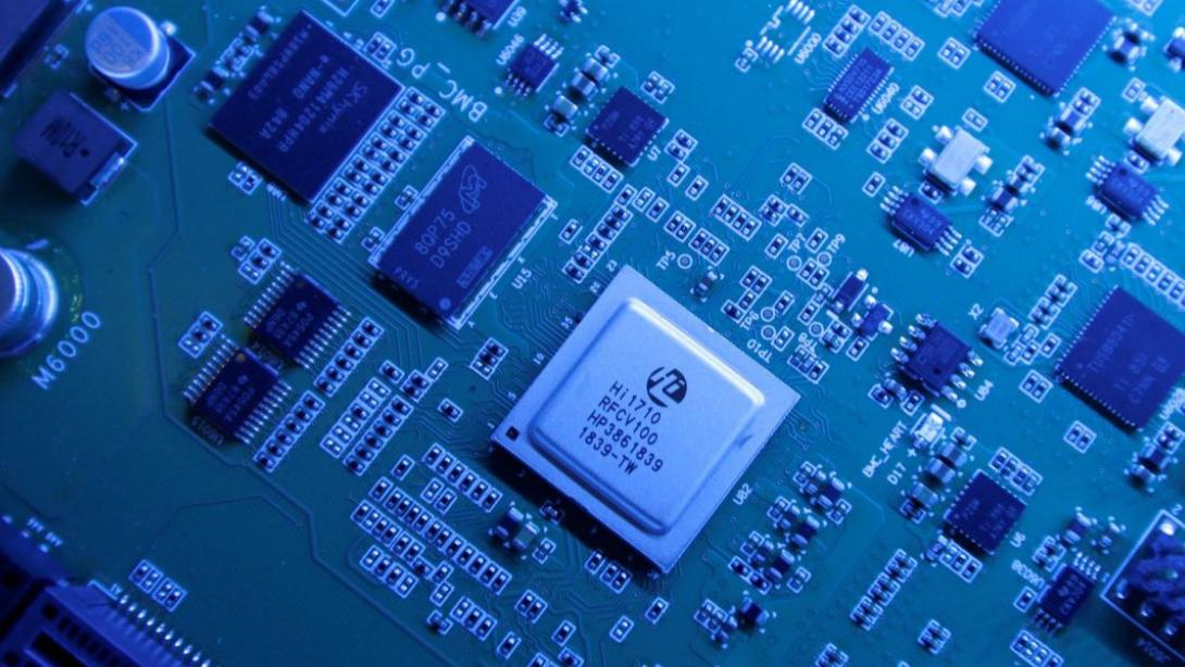 芯片|俄从不担心被芯片卡脖子，美国拿它没辙，方法值得我国学习