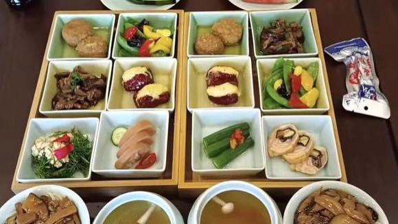 江疏影|1张广州某寺庙“逆天”工资单爆火，撕开了当下社会病态的遮羞布