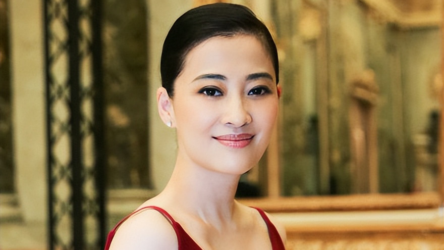 梅婷|梅婷与张国荣合作时深夜被叫到房间，忐忑的她最终发现是一场虚惊