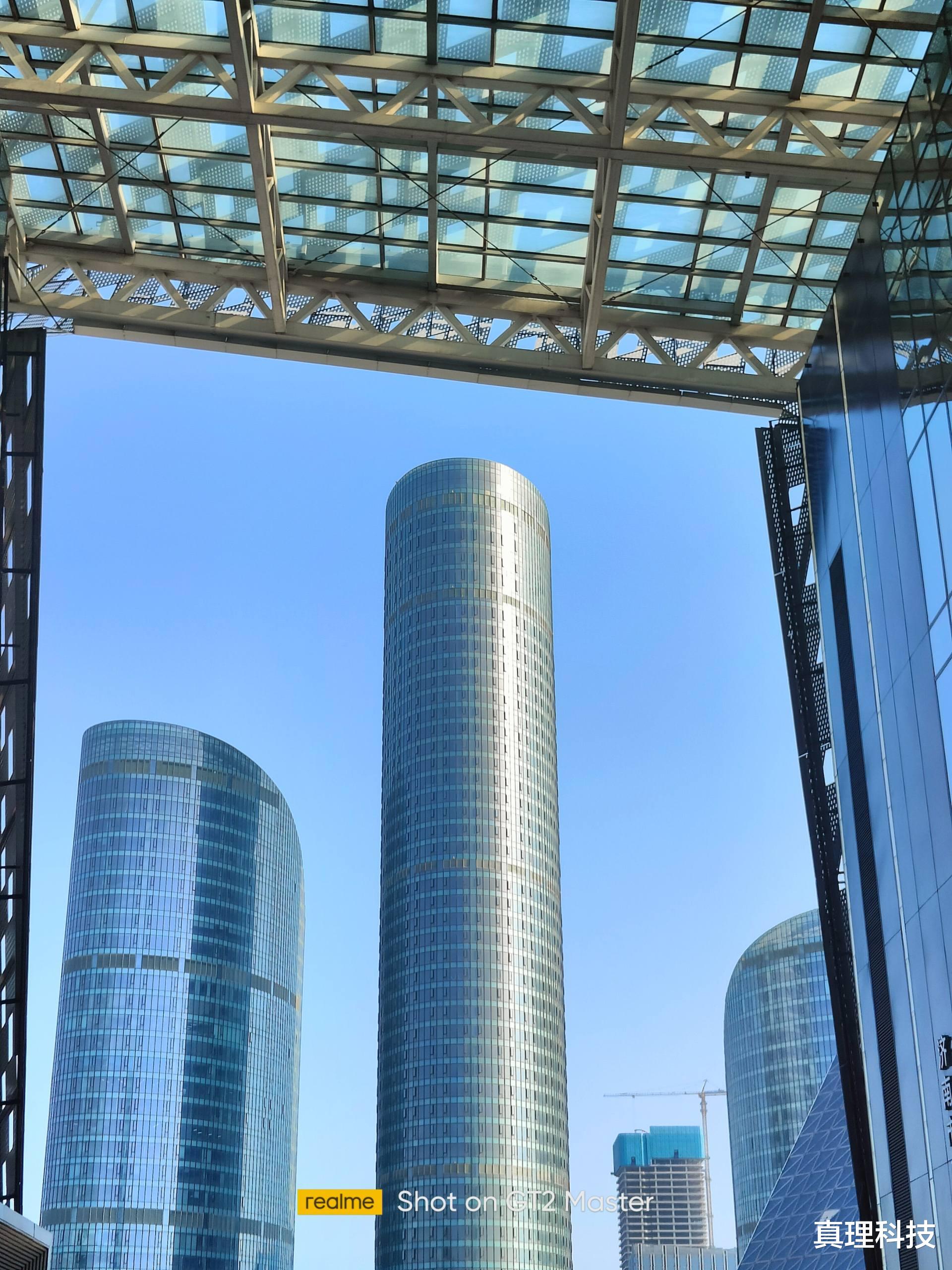 芯片|骁龙8+是不是真有那么强？我花3400多入手了真我GT2大师探索版