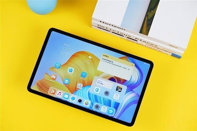 |三千元下最好产品!赵明:荣耀平板8同价位无对手