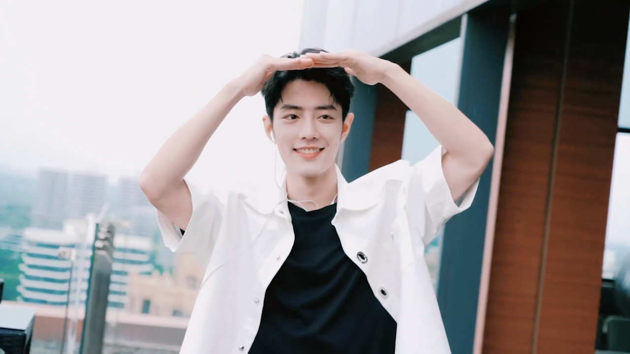 肖战|内娱没救了，一顿饭5个热搜5亿阅读，网友：内娱不能没肖战