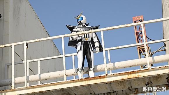 acgn漫评|暴太郎战队：桃井的状态出现异常，无色介人暴露管理员身份！